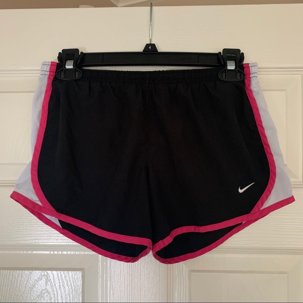 Nike women’s running shorts